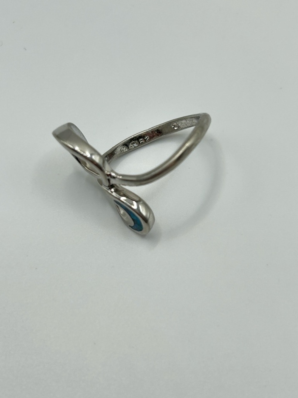 Turquoise Inlay Alpaca Silver Infinity Ring - Picture 4 of 6